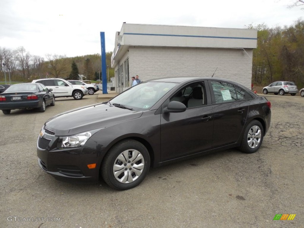 2014 Cruze LS - Tungsten Metallic / Jet Black/Medium Titanium photo #1