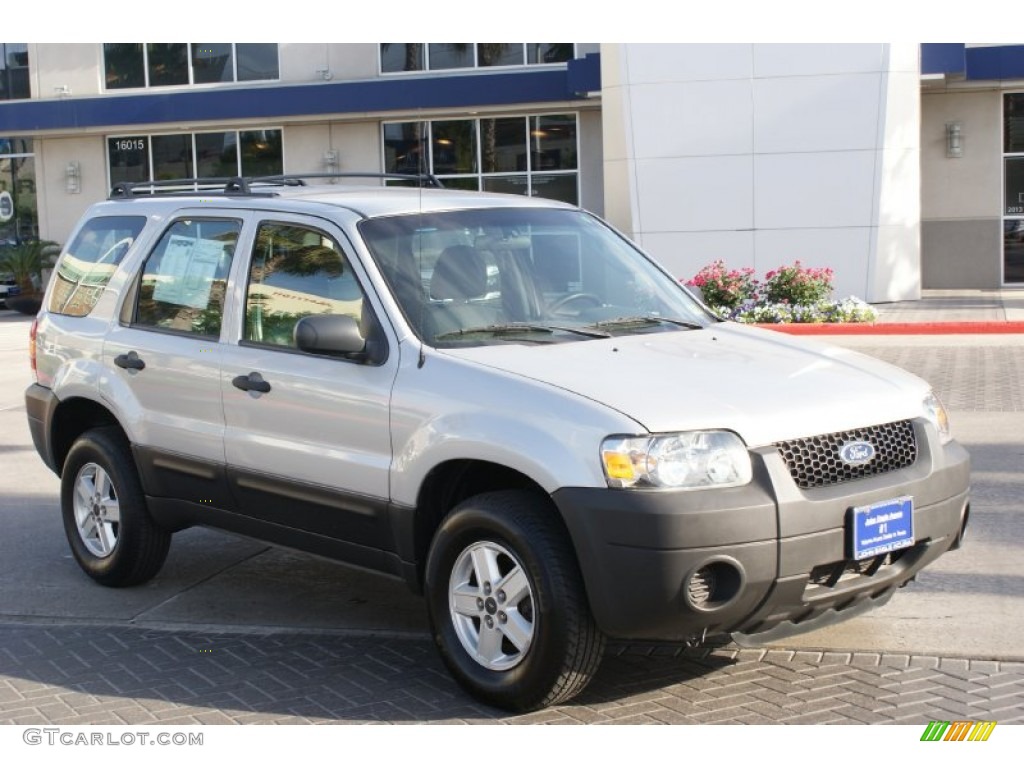 2006 Escape XLS - Silver Metallic / Medium/Dark Pebble photo #3