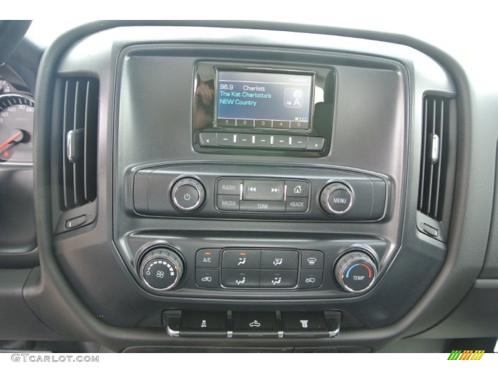 2015 Chevrolet Silverado 3500HD WT Crew Cab Dual Rear Wheel 4x4 Controls Photo #93130440