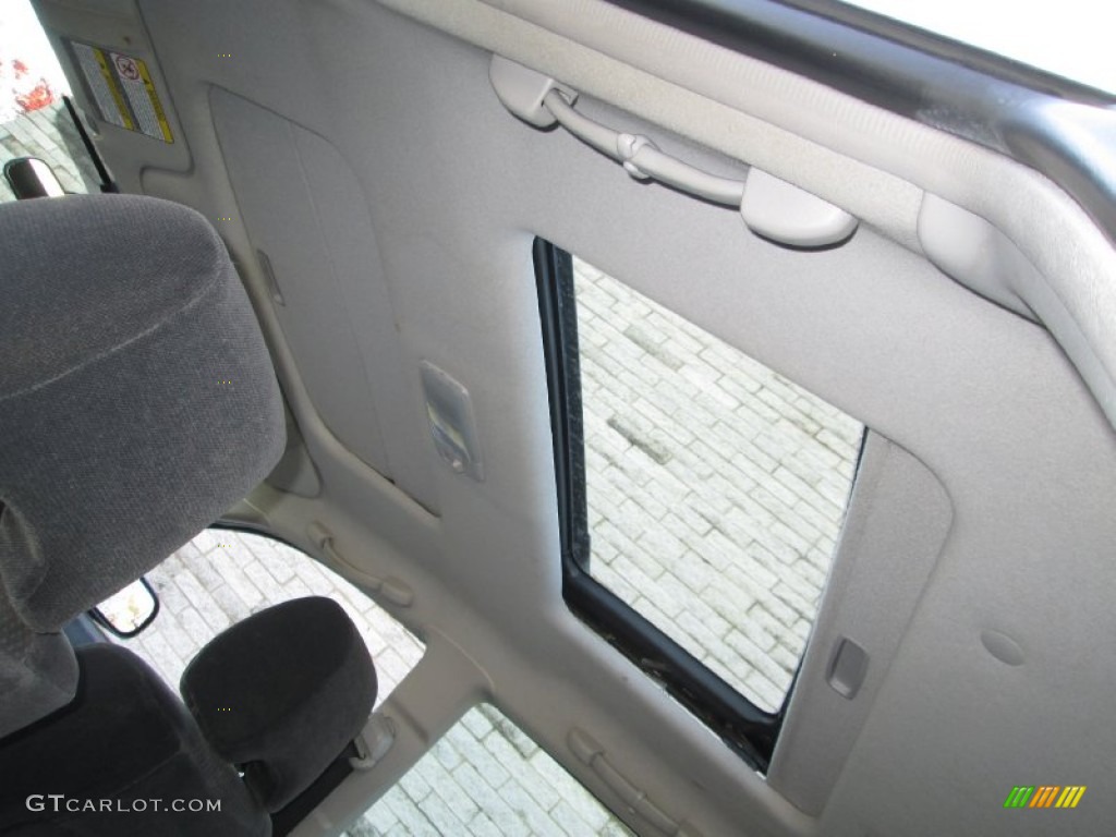 2003 Legacy L Wagon - Mystic Blue Pearl / Gray photo #20