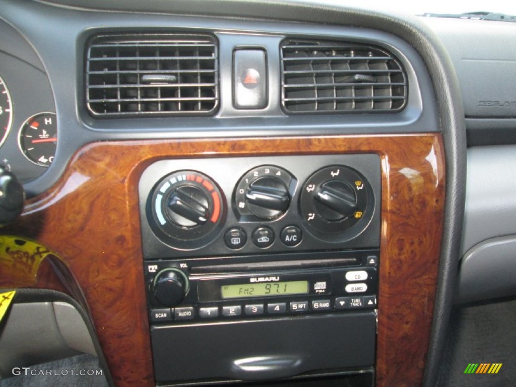 2003 Legacy L Wagon - Mystic Blue Pearl / Gray photo #21
