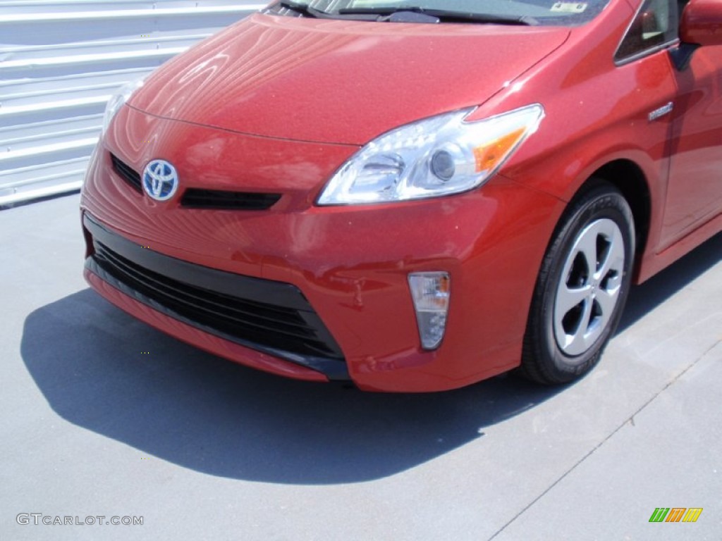 2014 Prius Two Hybrid - Barcelona Red Metallic / Bisque photo #11