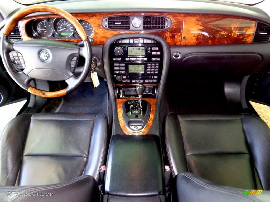 2004 Jaguar XJ XJ8 Charcoal Dashboard Photo #93138094