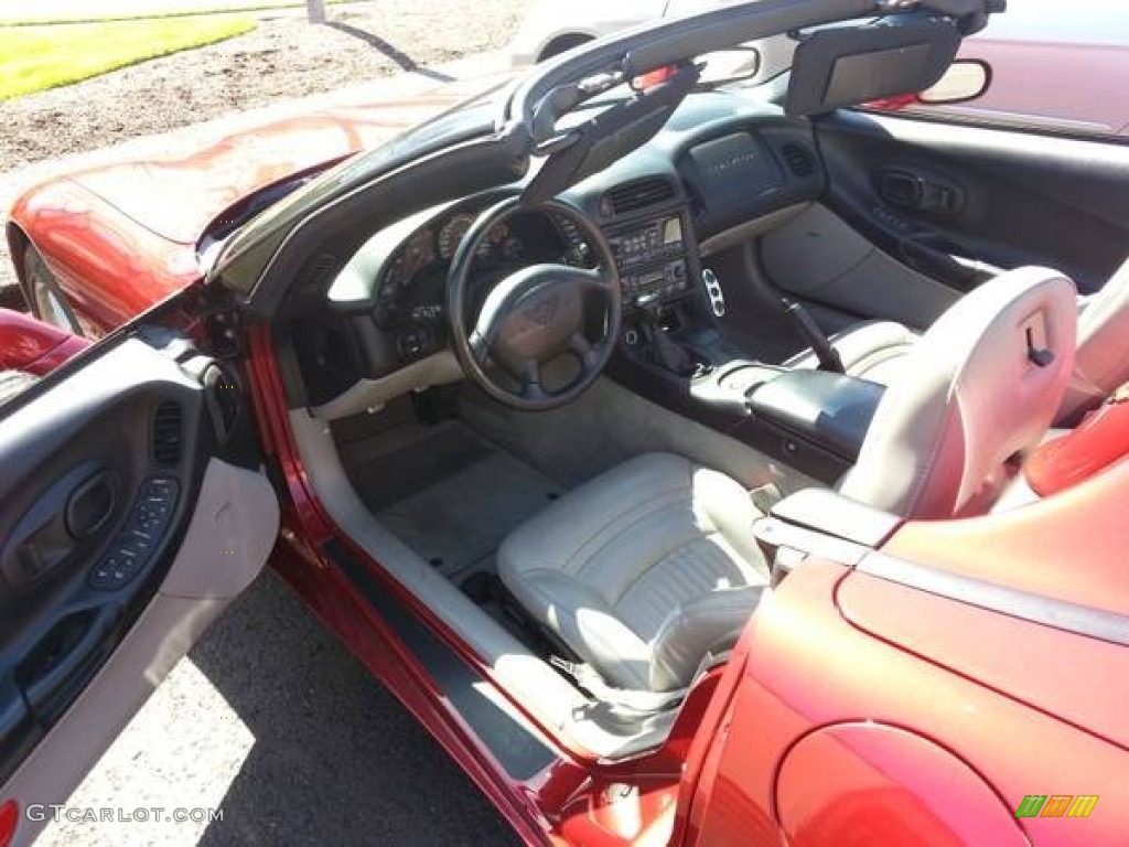 1999 Corvette Convertible - Magnetic Red Metallic / Light Oak photo #7