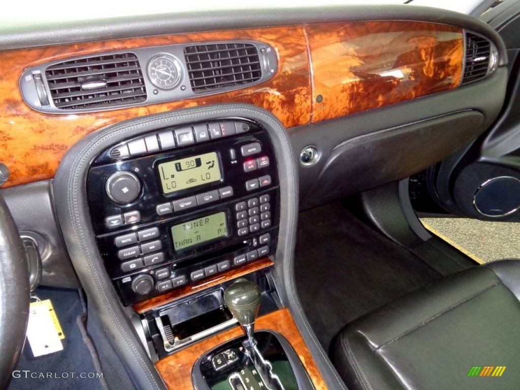 2004 Jaguar XJ XJ8 Controls Photo #93139459