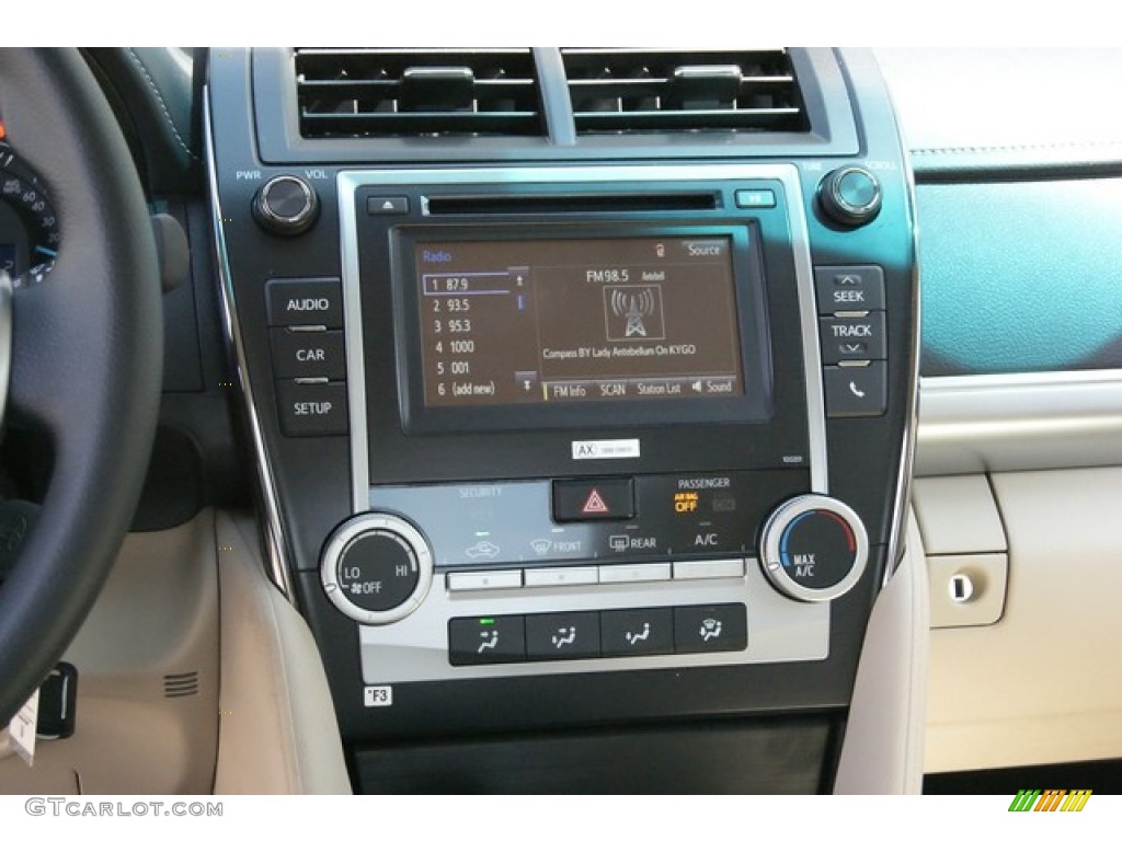 2014 Camry LE - Champagne Mica / Ivory photo #6