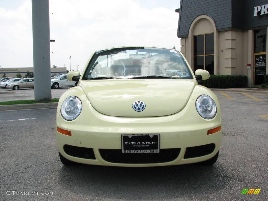 2006 New Beetle 2.5 Convertible - Mellow Yellow / Black photo #2