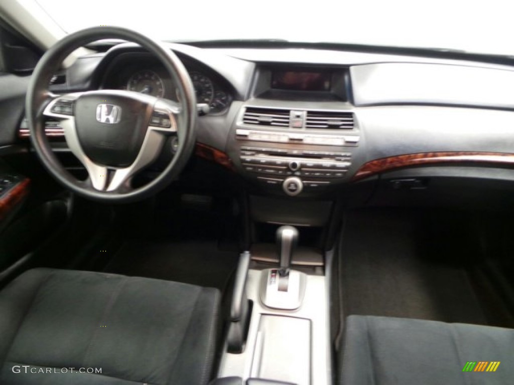 2011 Accord Crosstour EX - Opal Sage Metallic / Black photo #33