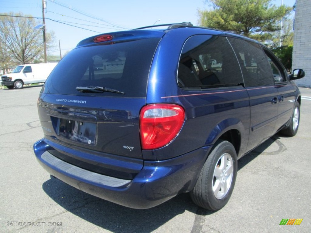 2006 Grand Caravan SXT - Midnight Blue Pearl / Medium Slate Gray photo #8