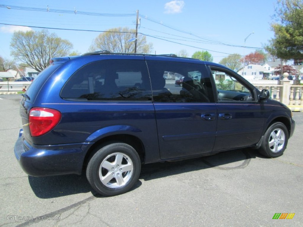 2006 Grand Caravan SXT - Midnight Blue Pearl / Medium Slate Gray photo #9