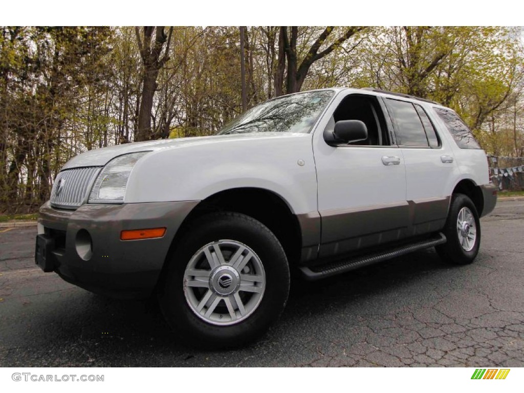 2004 Mountaineer AWD - Oxford White / Midnight Grey photo #1