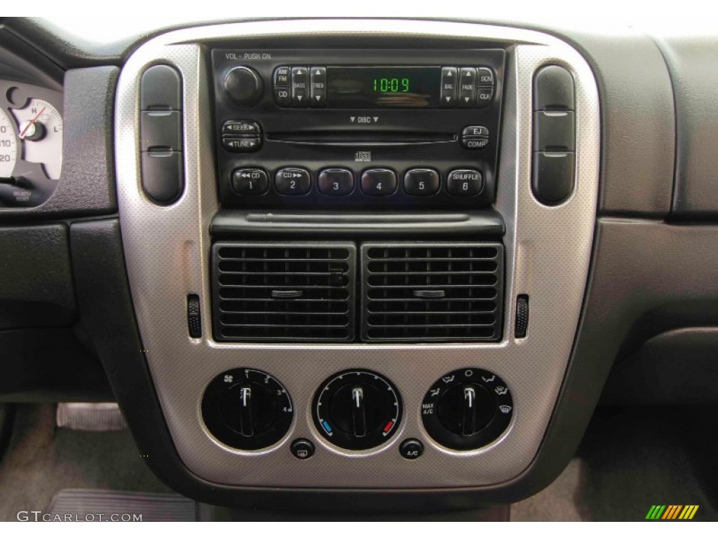 2004 Mountaineer AWD - Oxford White / Midnight Grey photo #17