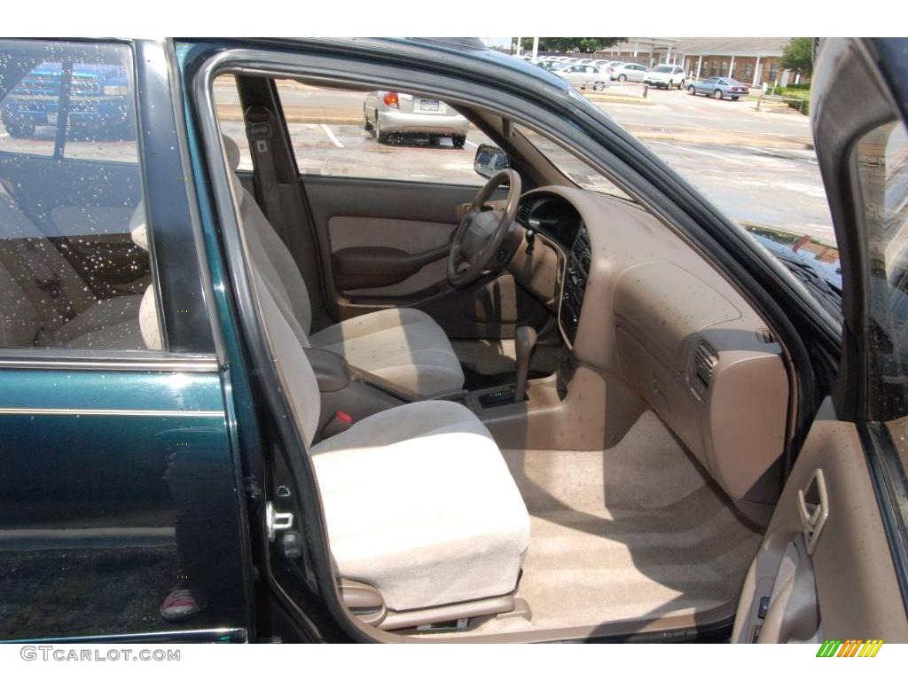1995 Camry LE Sedan - Dark Emerald Green Metallic / Beige photo #25