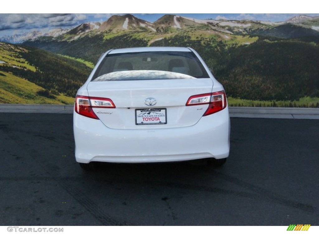 2014 Camry LE - Super White / Ash photo #4