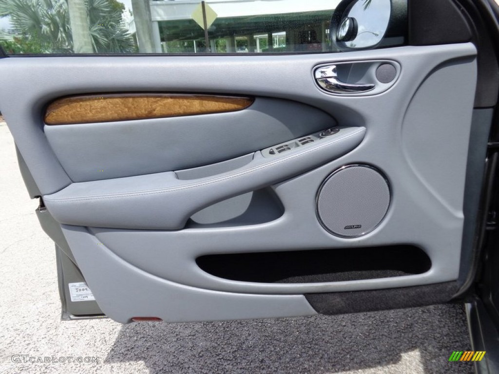 2004 Jaguar X-Type 3.0 Stone Door Panel Photo #93158637