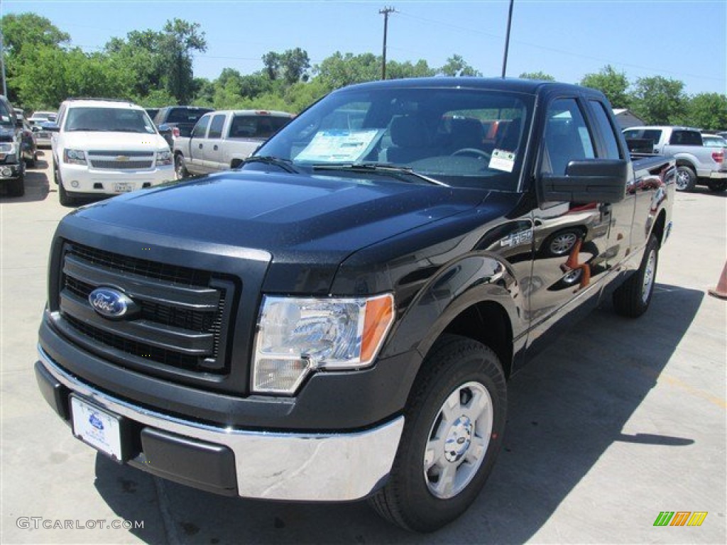 2014 F150 XL SuperCab - Tuxedo Black / Steel Grey photo #9