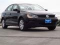 Black - Jetta SE Sedan Photo No. 1