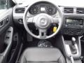 Black - Jetta SE Sedan Photo No. 13