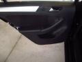 Black - Jetta SE Sedan Photo No. 12