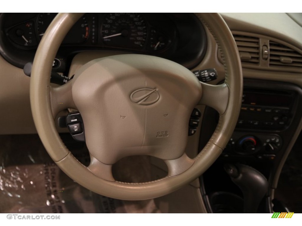 2002 Alero GL Sedan - Sandstone Metallic / Neutral photo #6
