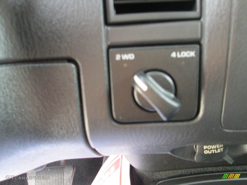 2002 Durango Sport 4x4 - Graphite Metallic / Dark Slate Gray photo #13