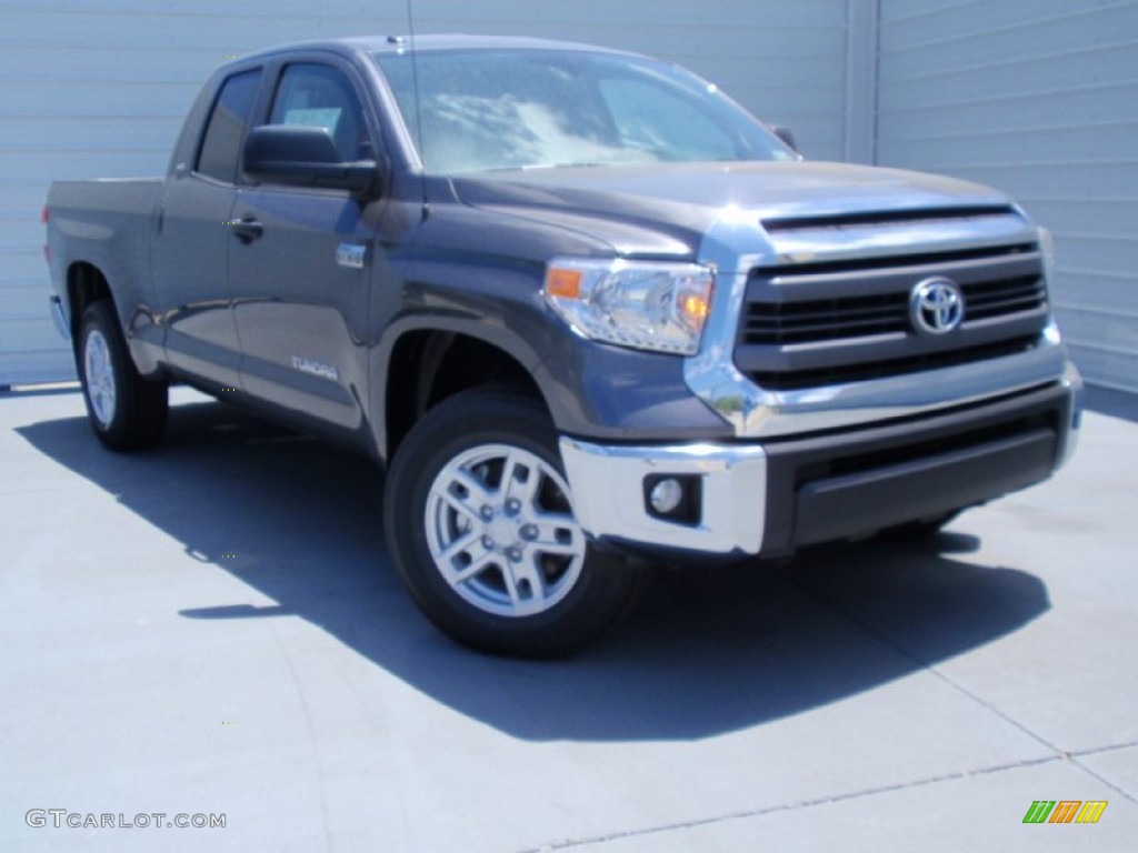 2014 Tundra SR5 Double Cab 4x4 - Magnetic Gray Metallic / Black photo #2