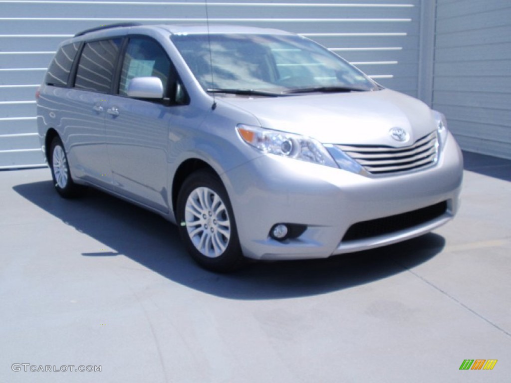 2014 Sienna XLE - Silver Sky Metallic / Light Gray photo #1