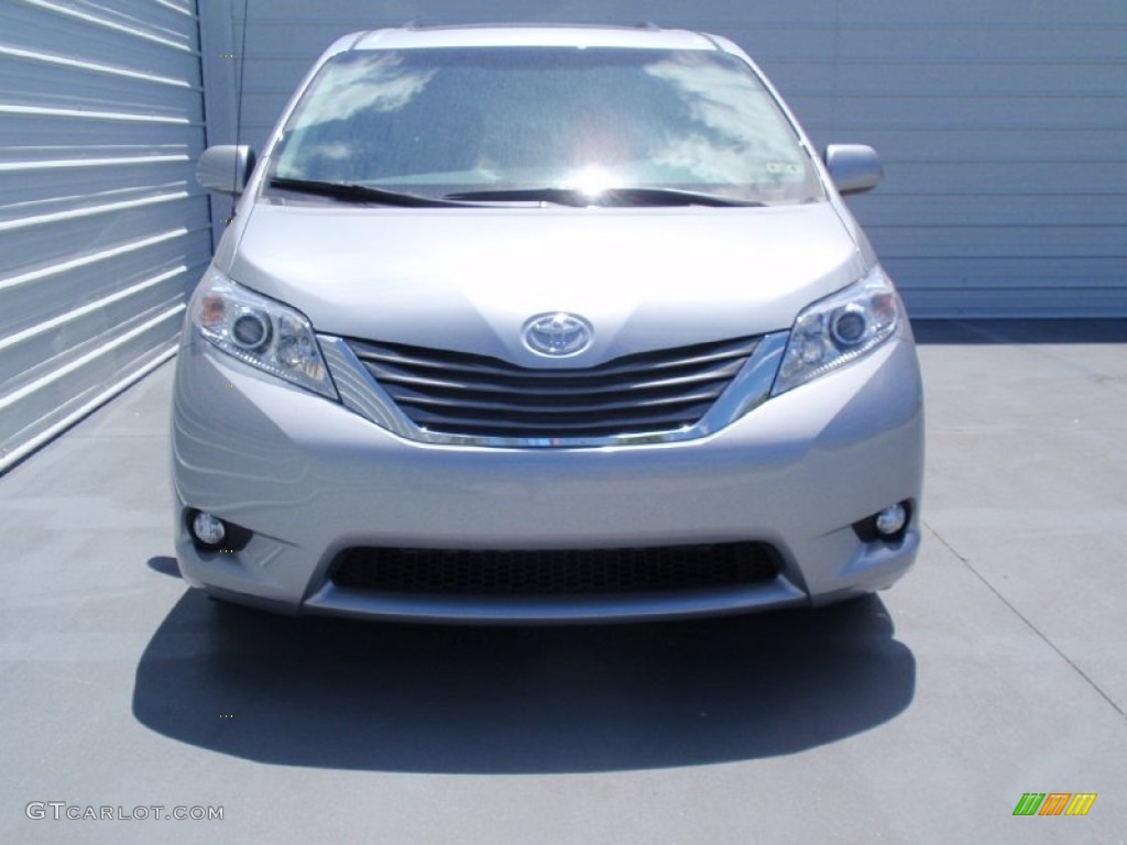 2014 Sienna XLE - Silver Sky Metallic / Light Gray photo #8