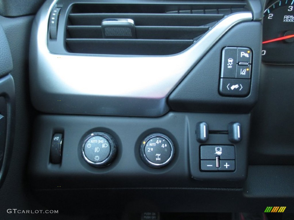 2015 Chevrolet Suburban LT 4WD Controls Photo #93183026