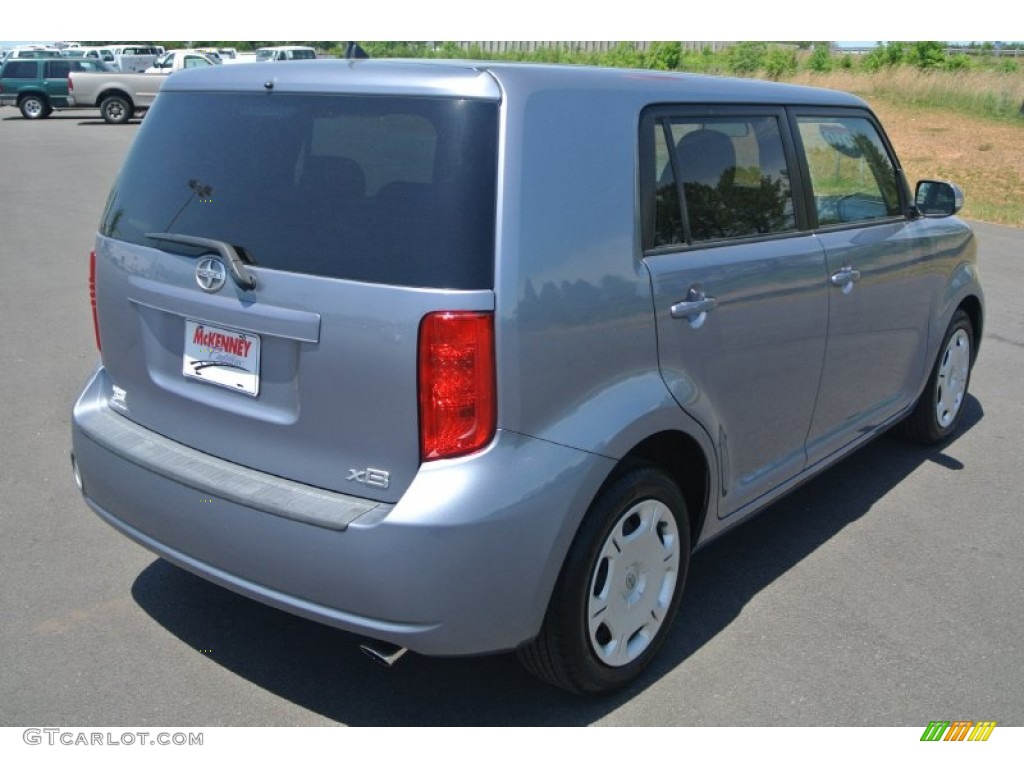 2010 xB  - Stingray Metallic / Dark Gray photo #5