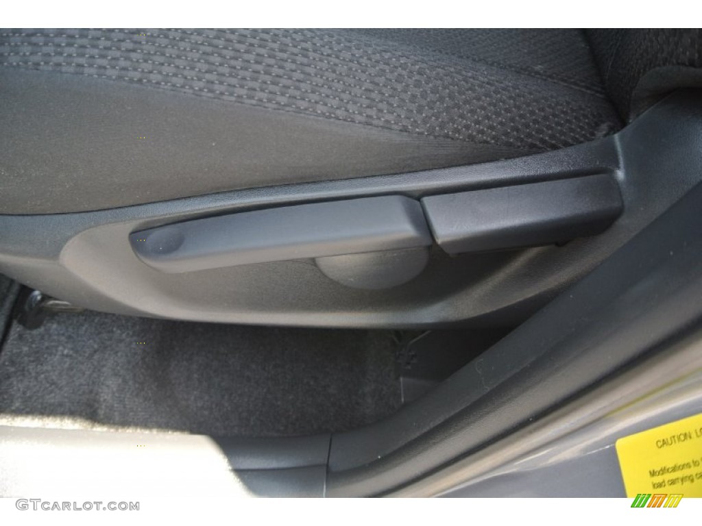 2010 xB  - Stingray Metallic / Dark Gray photo #9