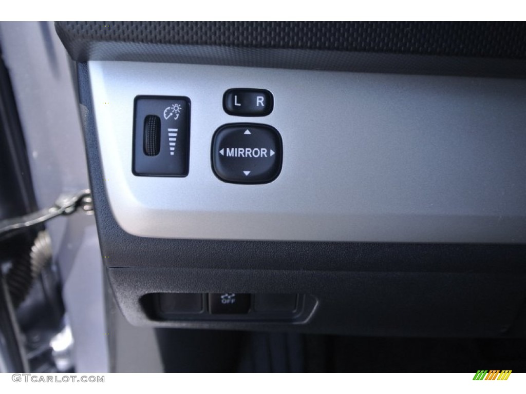 2010 xB  - Stingray Metallic / Dark Gray photo #13