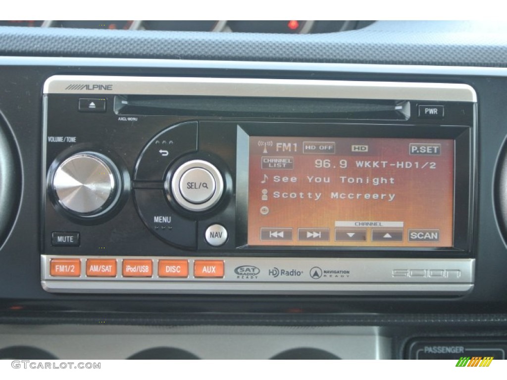 2010 xB  - Stingray Metallic / Dark Gray photo #15