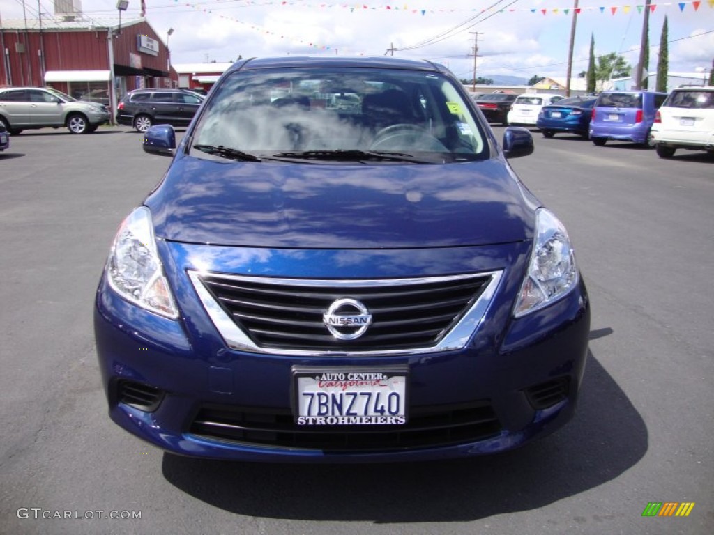 2014 Versa 1.6 SV Sedan - Blue Onyx / Charcoal photo #2
