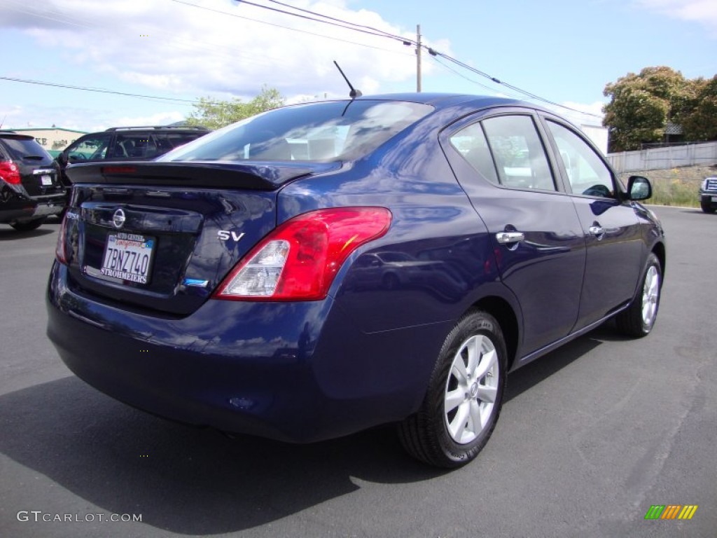 2014 Versa 1.6 SV Sedan - Blue Onyx / Charcoal photo #7