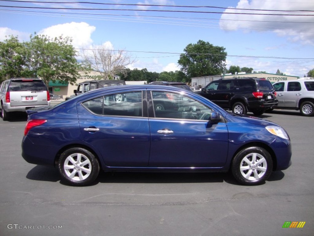 2014 Versa 1.6 SV Sedan - Blue Onyx / Charcoal photo #8