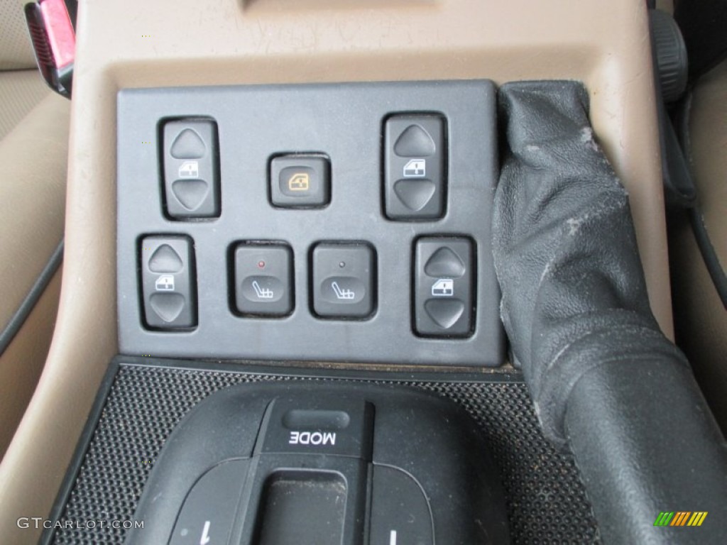 2000 Land Rover Discovery II Standard Discovery II Model Controls Photo #93187342
