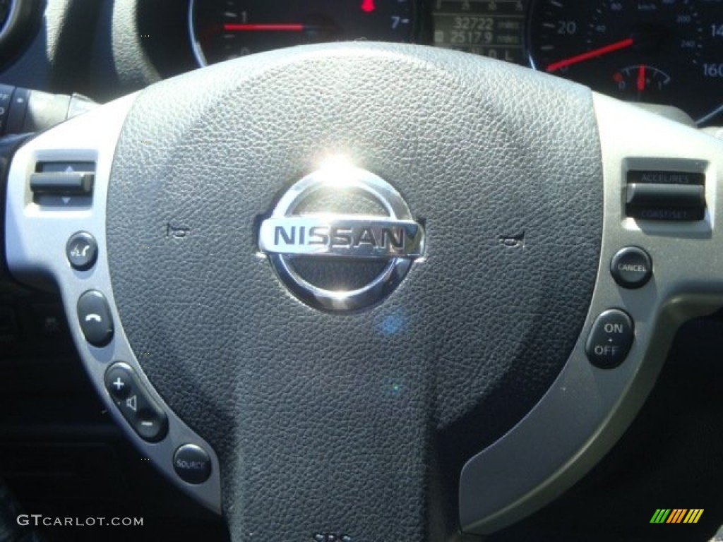 2011 Rogue SV AWD - Gotham Gray Metallic / Gray photo #22