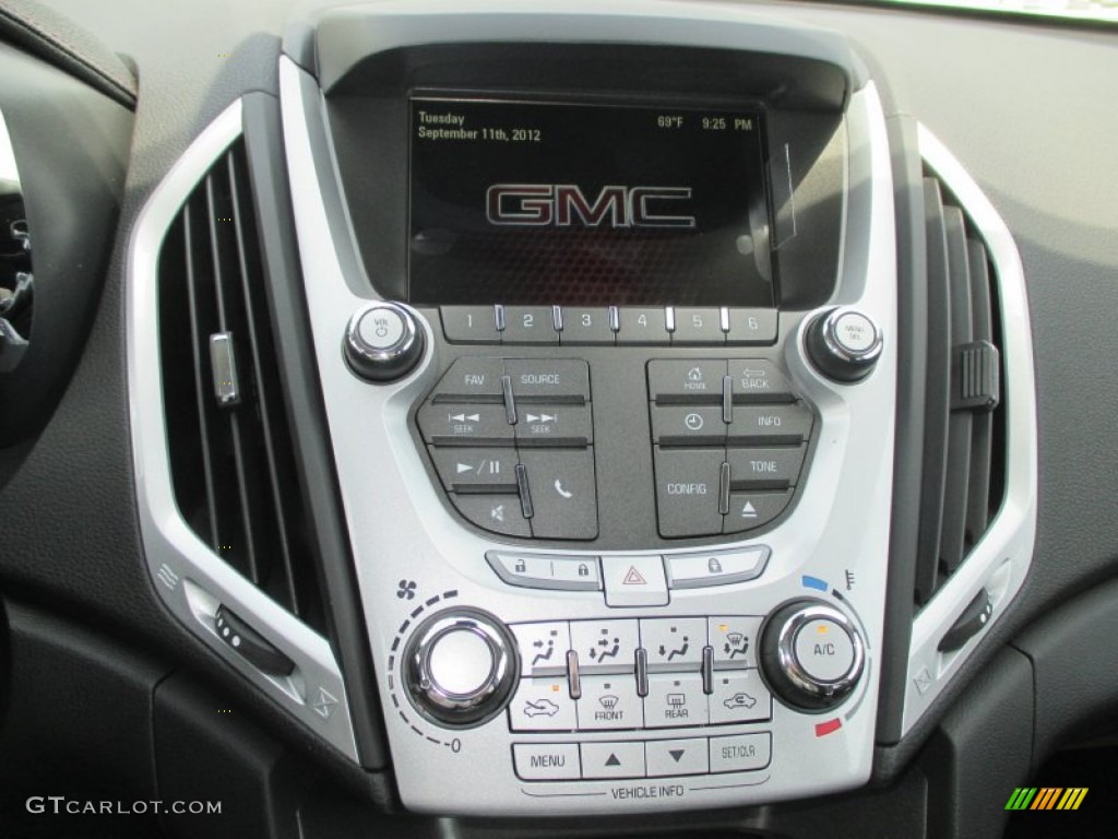 2014 Terrain SLE - Quicksilver Metallic / Jet Black photo #6