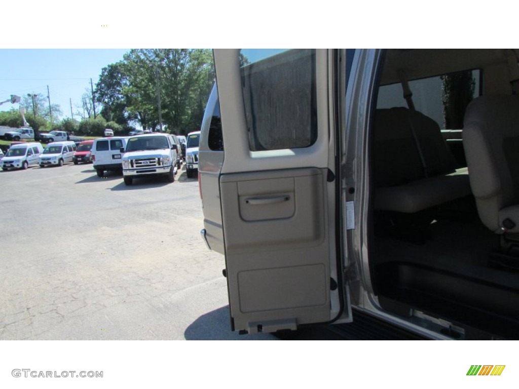2013 E Series Van E350 XLT Passenger - Pueblo Gold Metallic / Medium Pebble photo #50