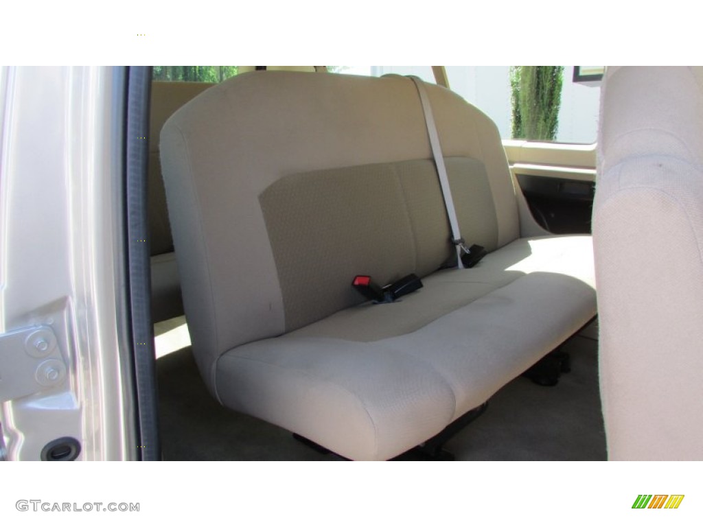 2013 E Series Van E350 XLT Passenger - Pueblo Gold Metallic / Medium Pebble photo #61