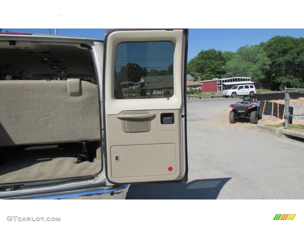 2013 E Series Van E350 XLT Passenger - Pueblo Gold Metallic / Medium Pebble photo #74