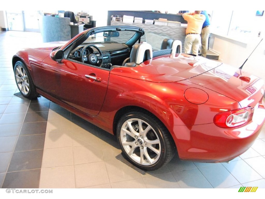 2014 MX-5 Miata Grand Touring Roadster - Zeal Red / Black photo #2