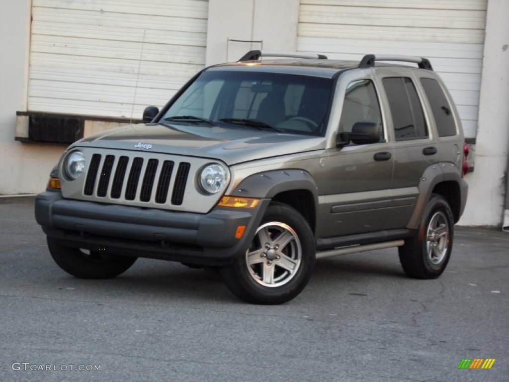 Dark Khaki Pearl Jeep Liberty