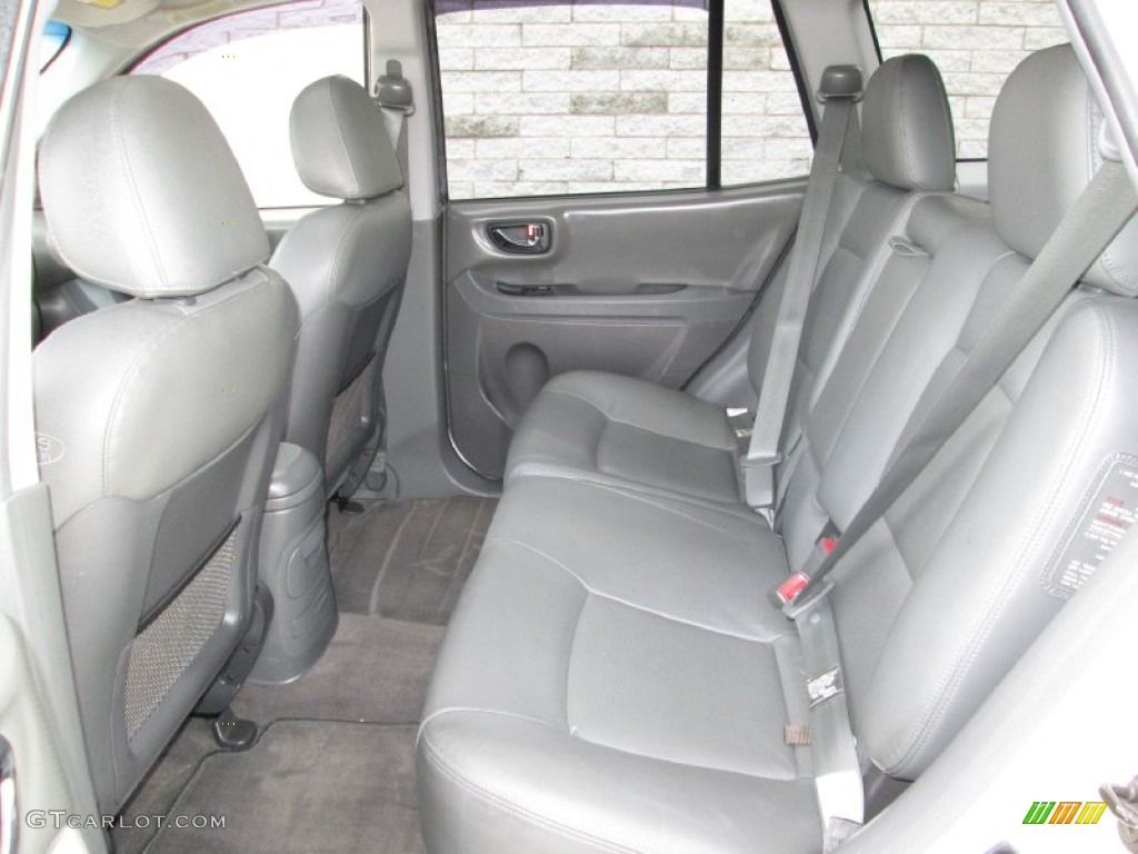2004 Hyundai Santa Fe GLS 4WD Rear Seat Photos