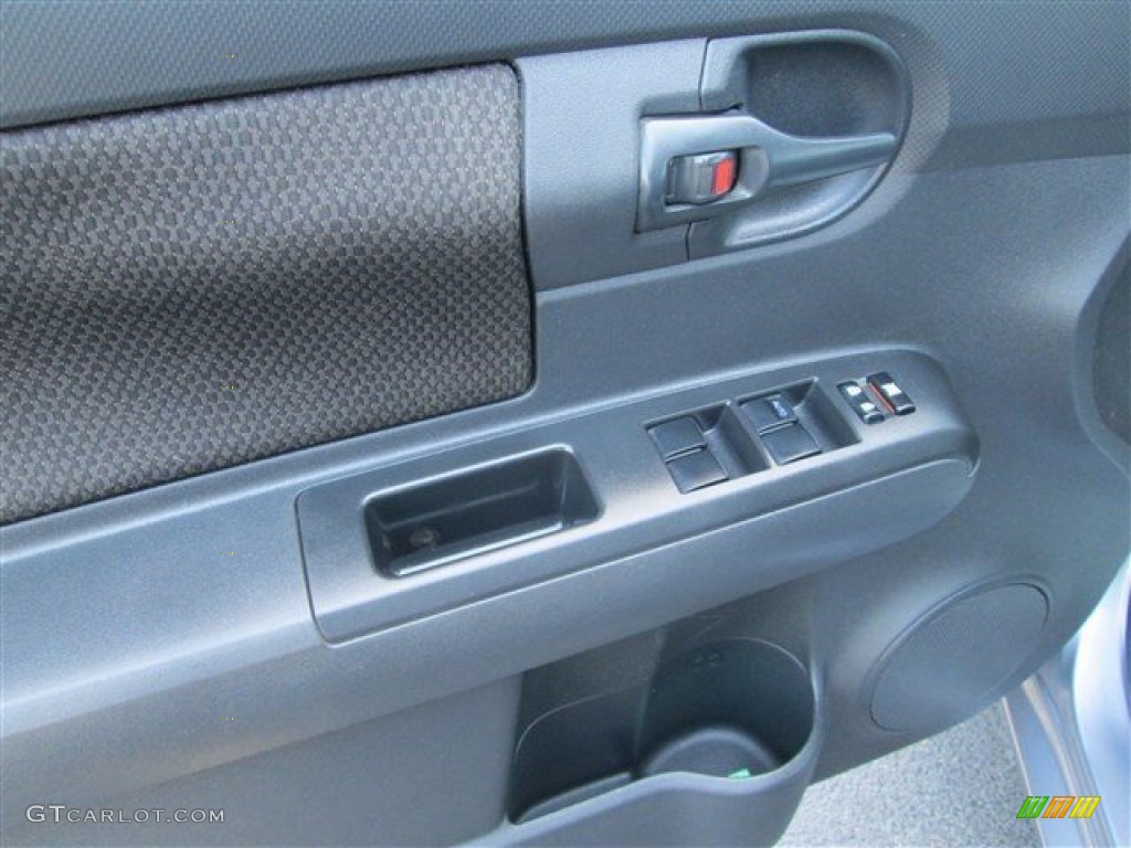 2009 xB  - Stingray Metallic / Dark Gray photo #29