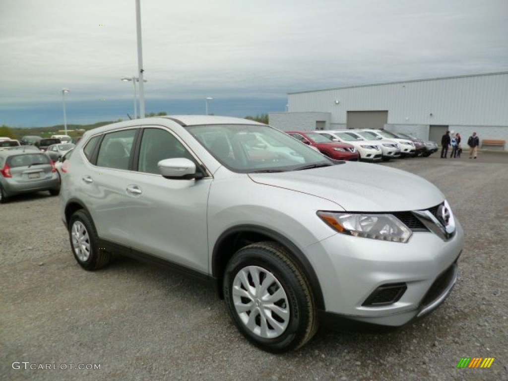 2014 Rogue S AWD - Brilliant Silver / Charcoal photo #1