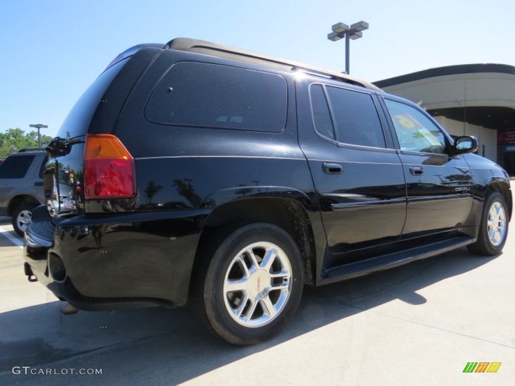 2006 Envoy XL Denali - Black Onyx / Light Gray photo #3