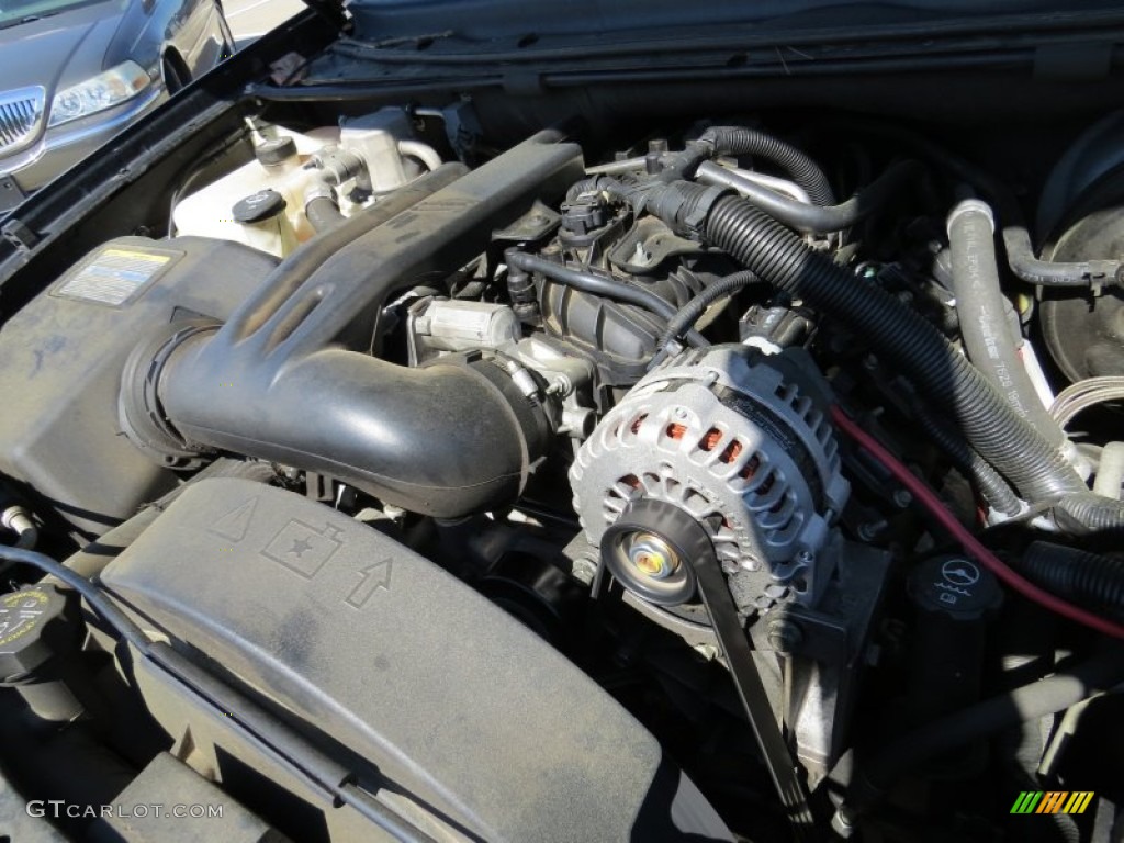 2006 GMC Envoy XL Denali 5.3 Liter OHV 16-Valve Vortec V8 Engine Photo #93223802
