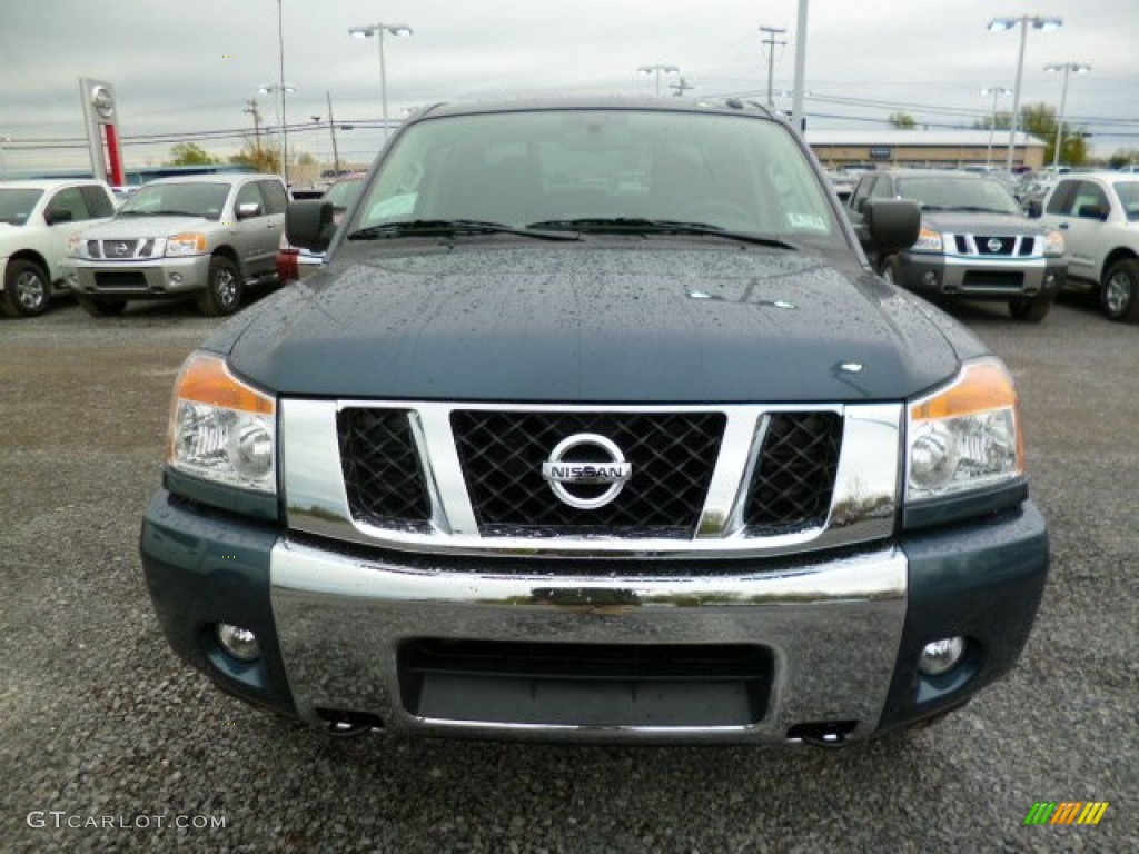 2014 Titan SV Crew Cab 4x4 - Graphite Blue / Charcoal photo #2